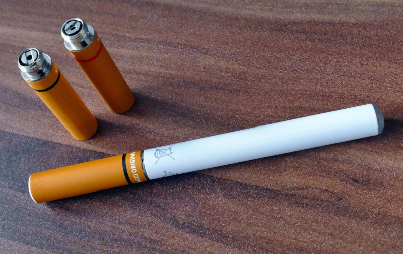 e-cigarette-FONTAN-min_electronic_cigarette_e_cigarette_nicotine_vapor_vaporizer_smoke_tobacco-663282
